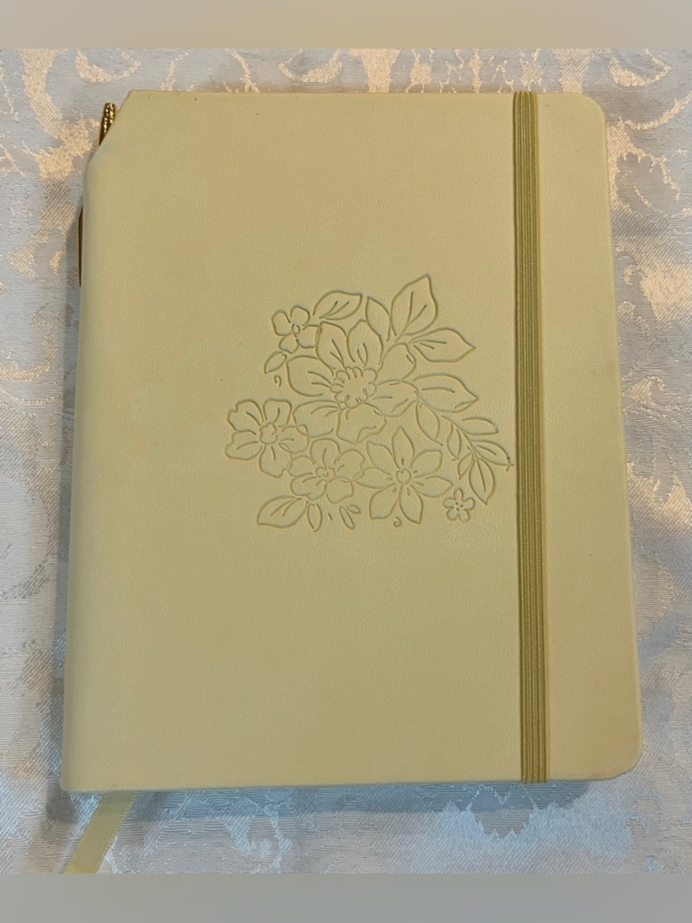 Journal Notebook Floral Embossed Soft Cover with Gold Pen in Light Yellow NWT